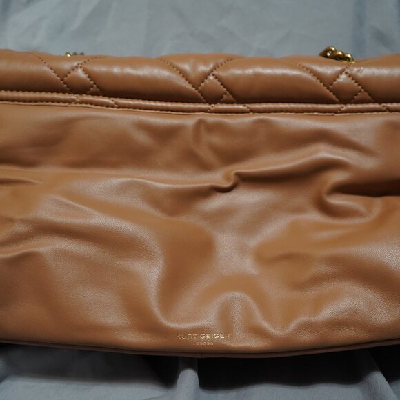 Kurt Geiger London XXL Soft Quilted Leather Kensington Shoulder Bag - Picture 3 of 11